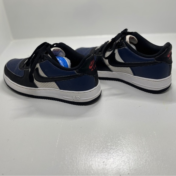 Nike Kids' Black and Blue Nike Air Force One size 4.5 Y - Picture 4 of 11